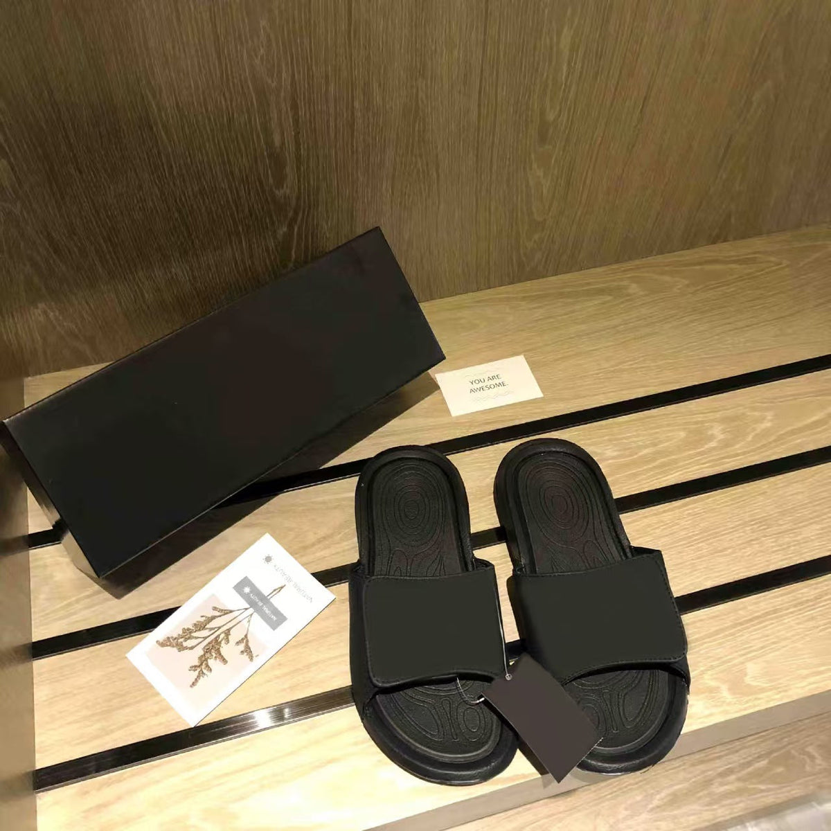 T588-967 Loose slippers with a flat bottom