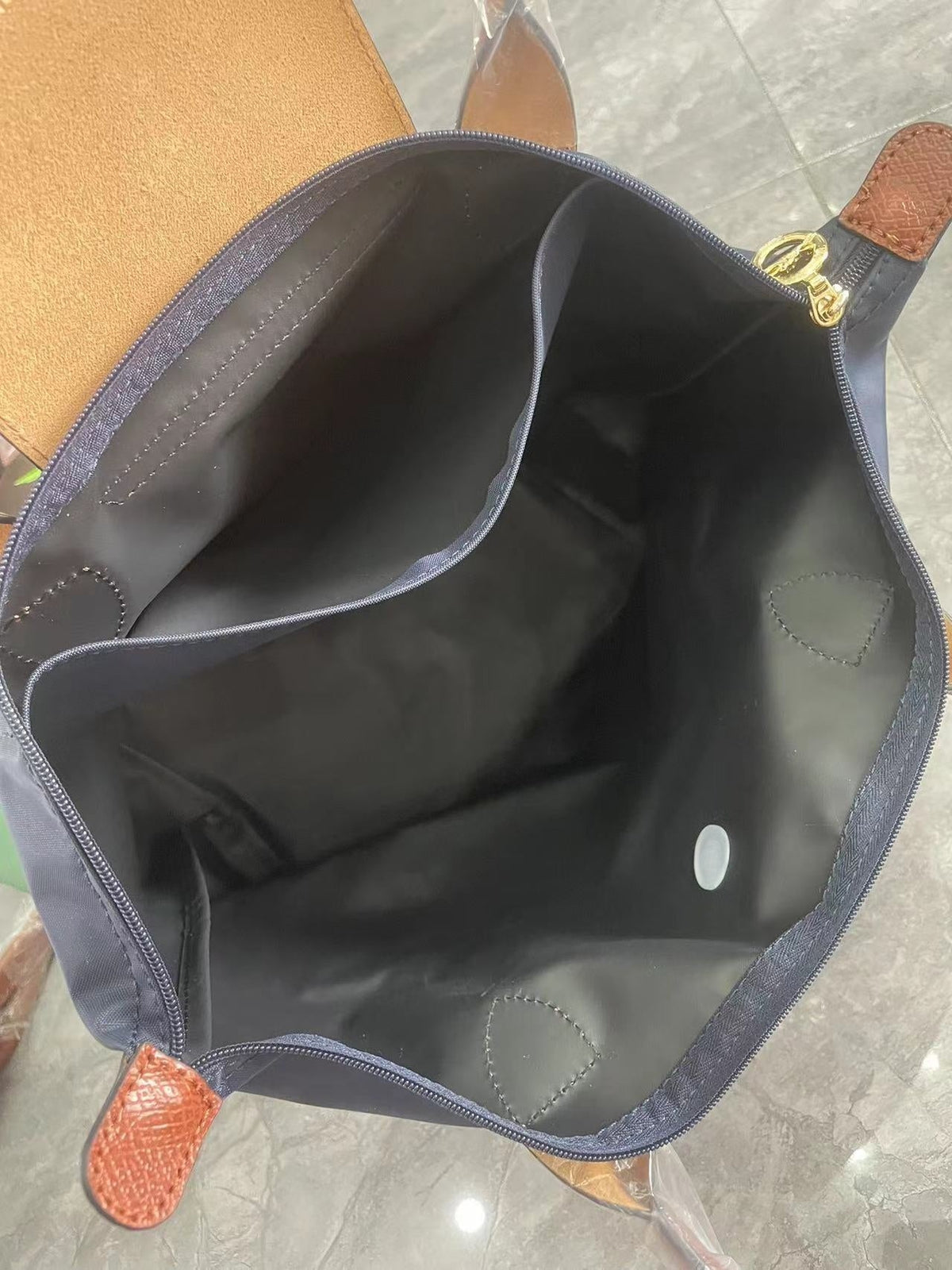 T588-871 Large capacity portable sports bag
