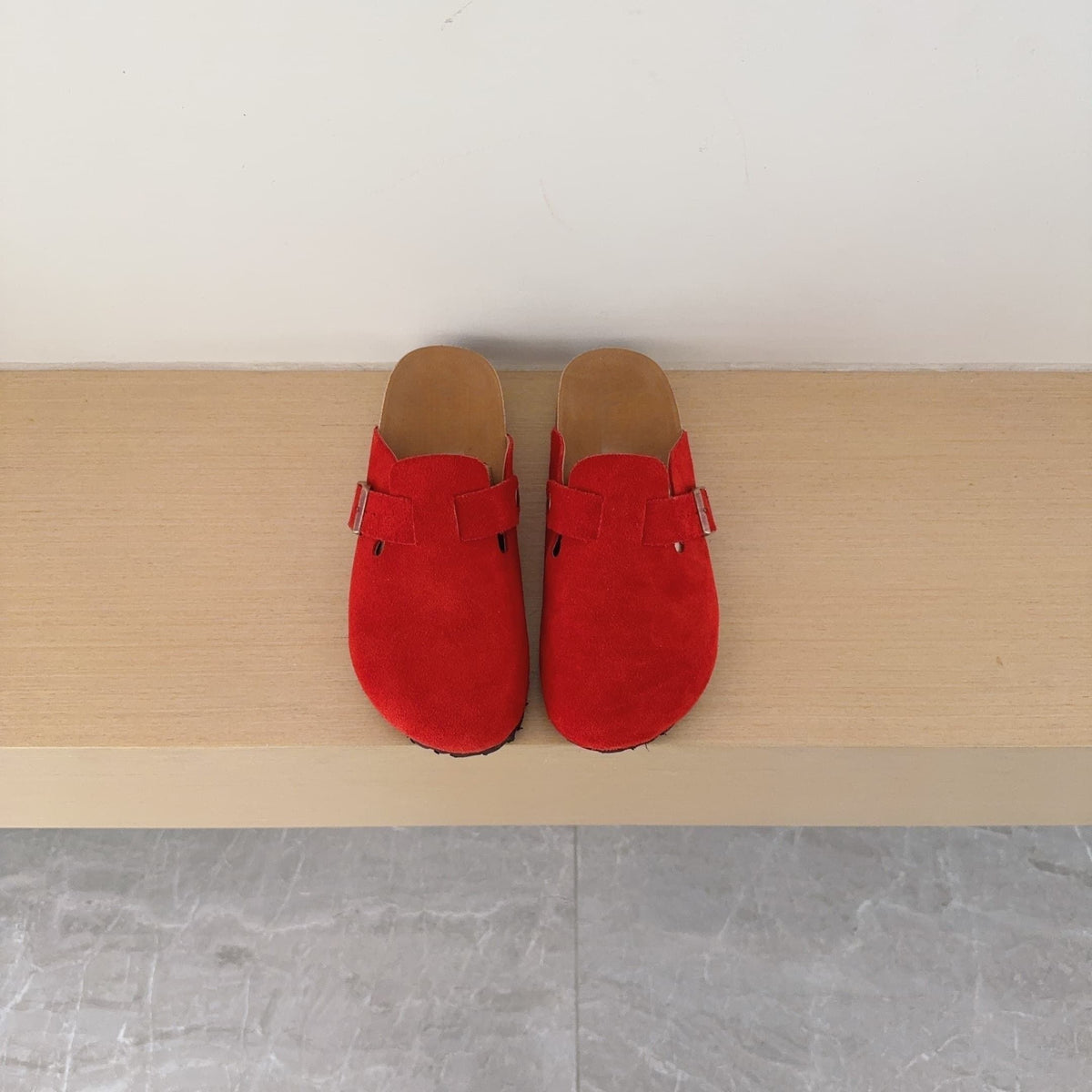 T588-936 Soft leather men's and women's summer round toe retro shoes