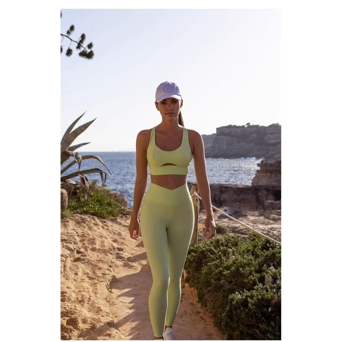 E117   Summer Tight Short Yoga Suit Sports Set