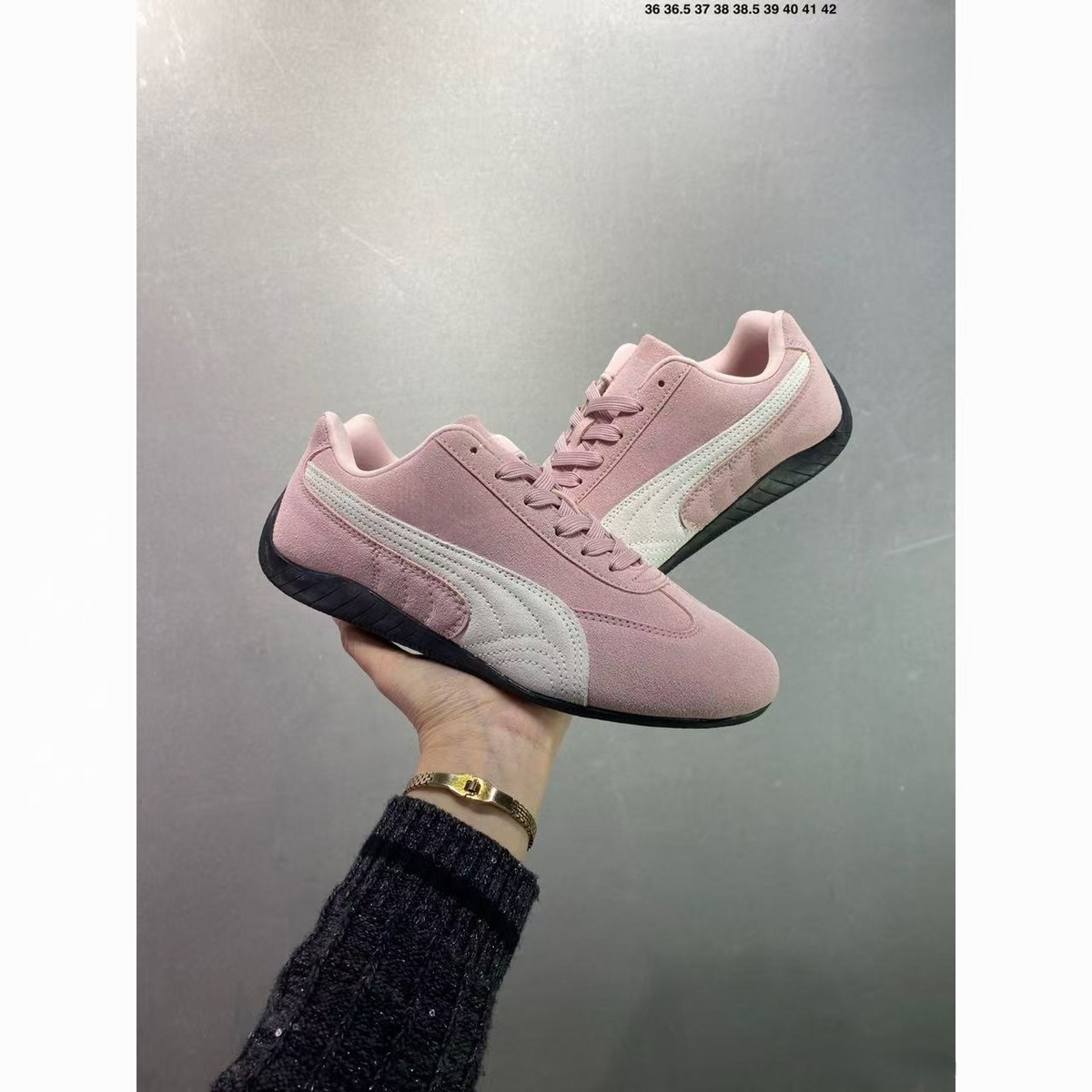 T588-1245  Sports and casual loose shoes