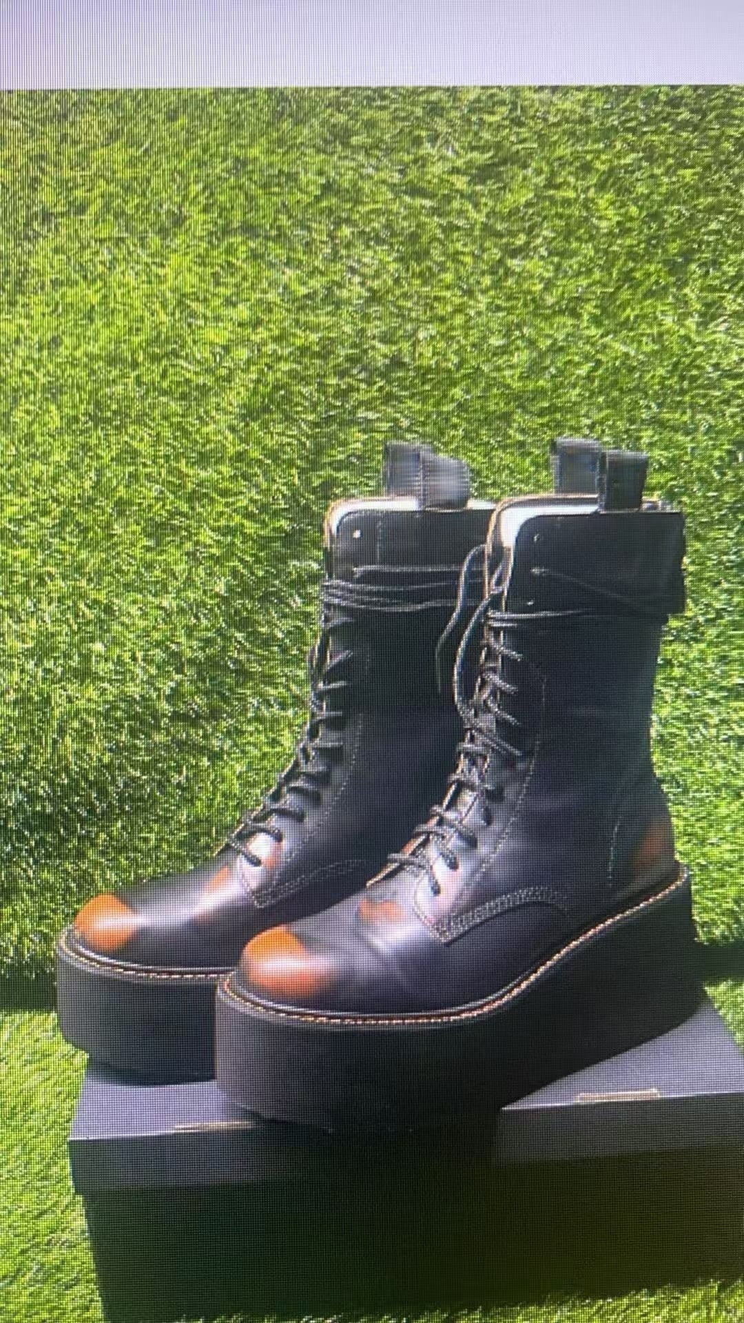 T588-854 Thick soled women's lace up boots