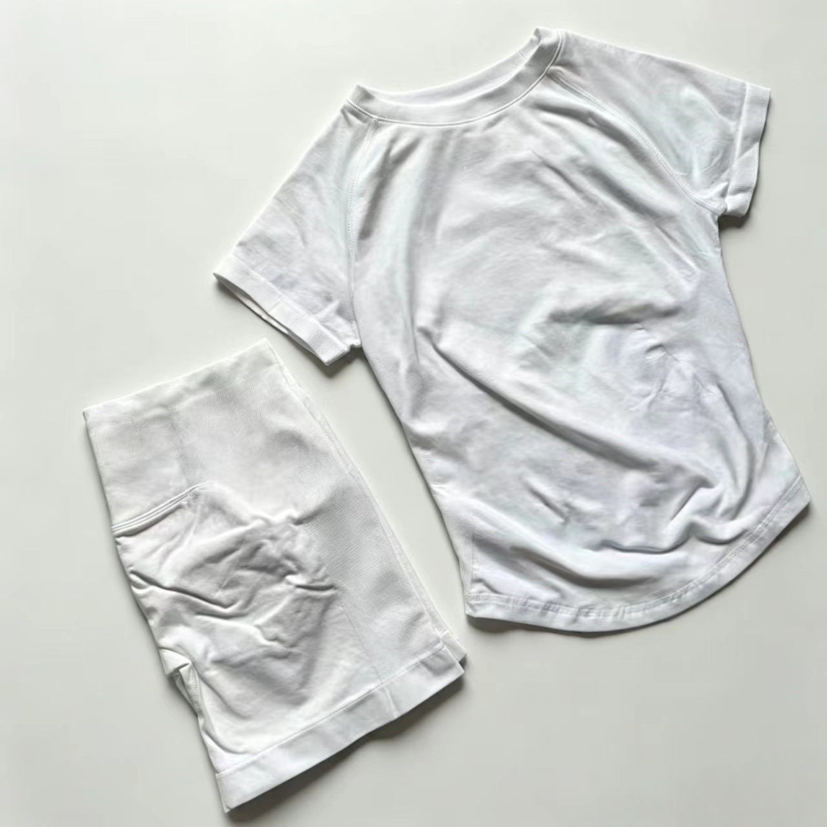 T588-1155 Breathable sports short sleeved shorts set, training exercise yoga fitness suit