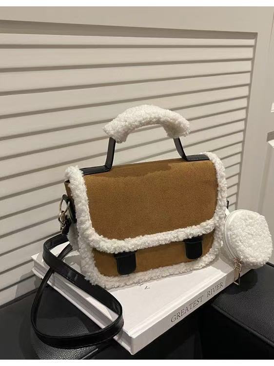 T588-704   Plush tote bag with one shoulder - GYBB