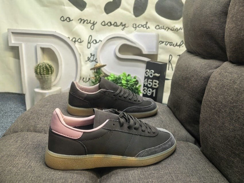 T588-822   Bestselling sneakers