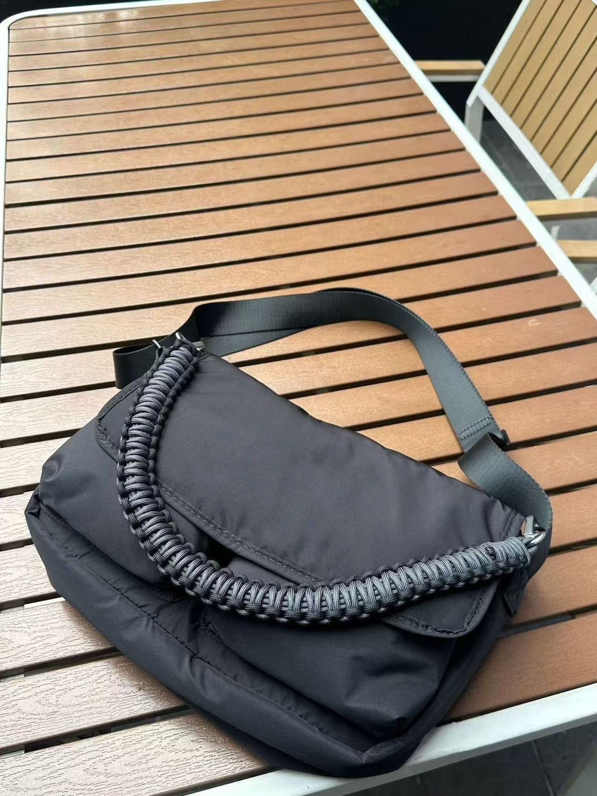 T588-896  Large capacity sports and leisure single shoulder crossbody bag