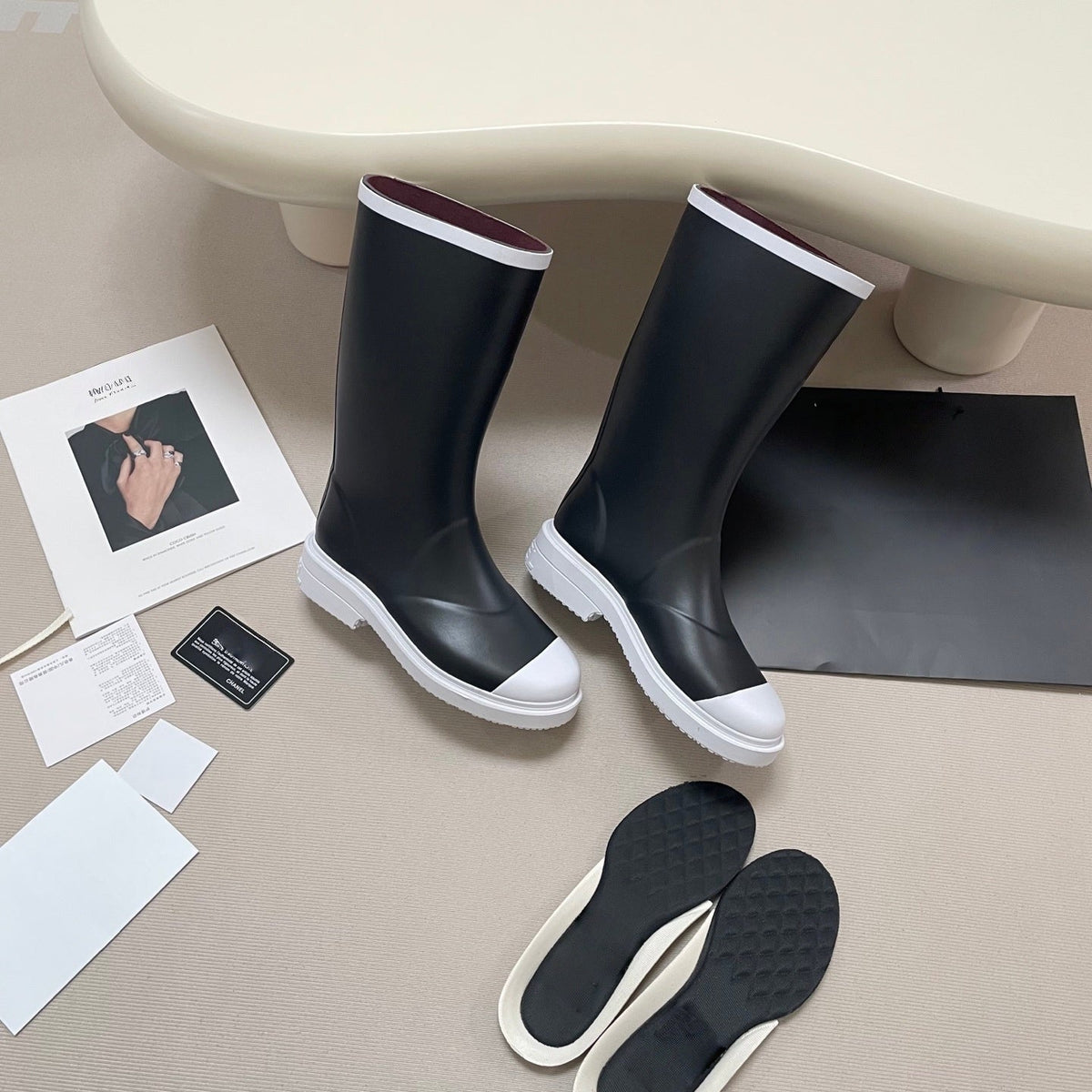 T588-820  Bestselling knee-high boots