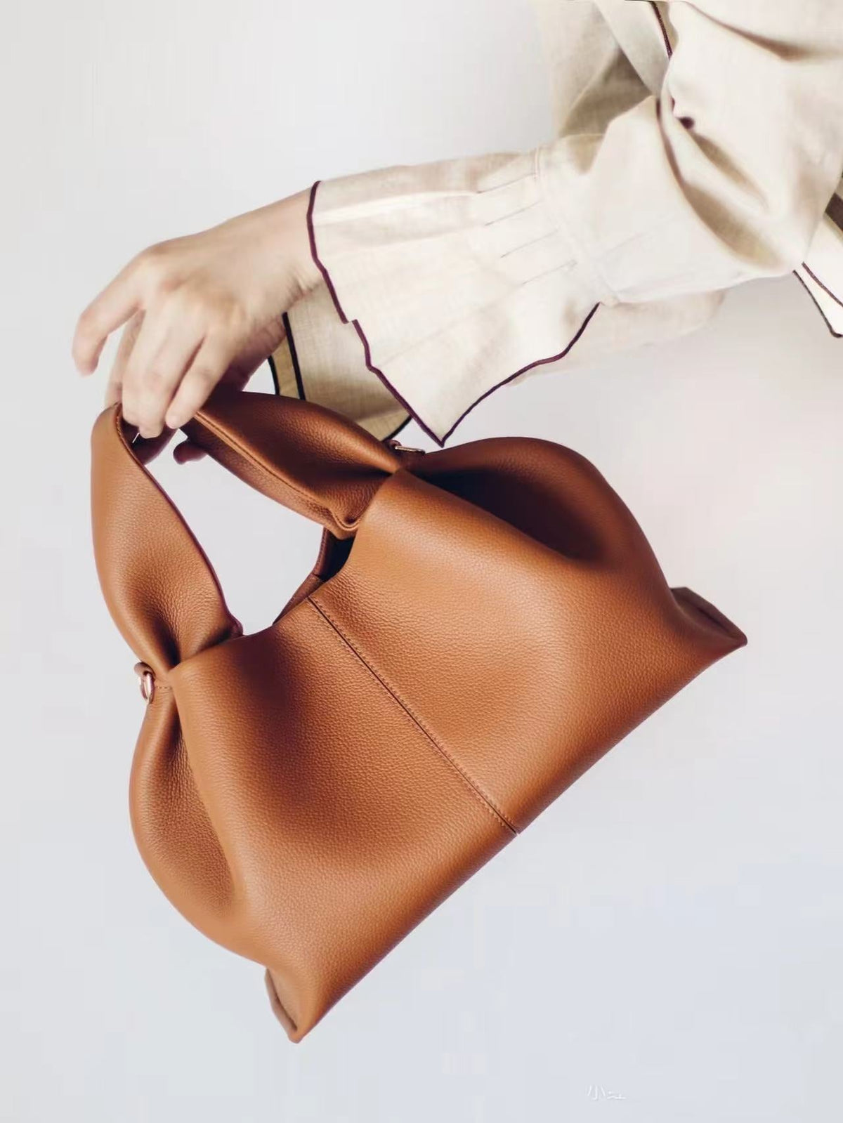 T588-776   Hot-selling handbag