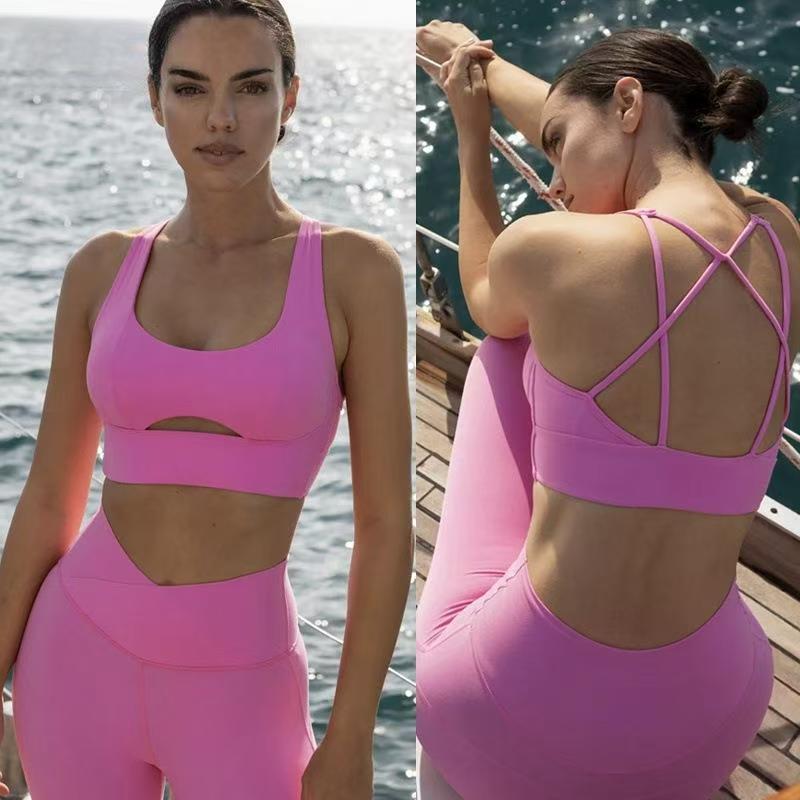 E117   Summer Tight Short Yoga Suit Sports Set